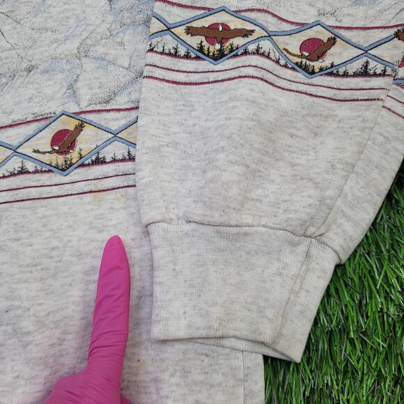 Vintage 90s Artisans Eagle AOP Sweatshirt L/XL 23x26 Janelle-Thompson - Picture 7 of 16